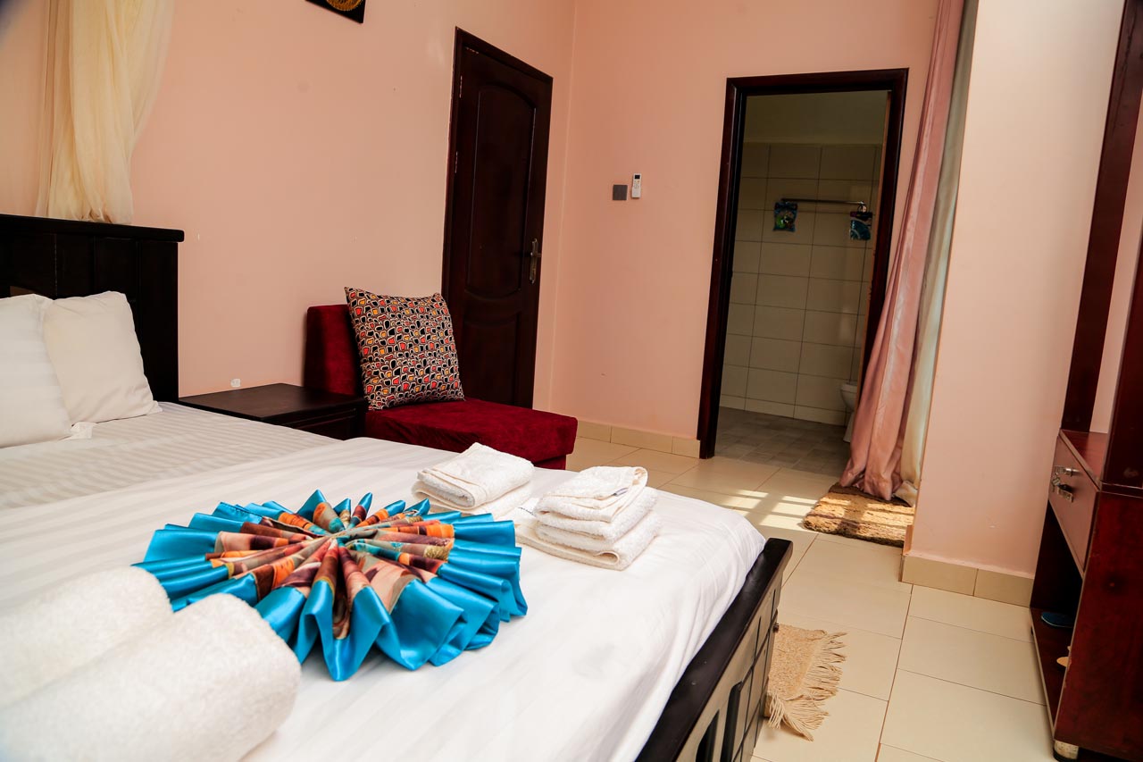Deluxe Room Bathroom